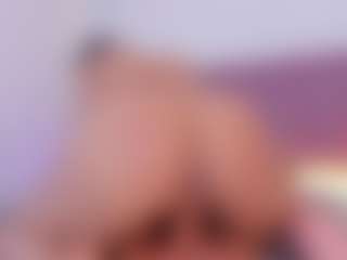 emmily-z's Live Sex Cam Show