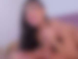 emmily-z's Live Sex Cam Show