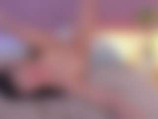 emmily-z's Live Sex Cam Show
