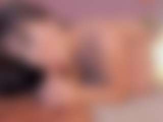 emmily-z's Live Sex Cam Show