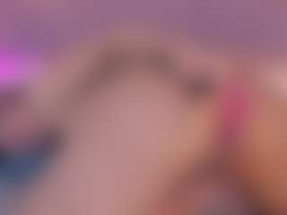 emmily-z's Live Sex Cam Show
