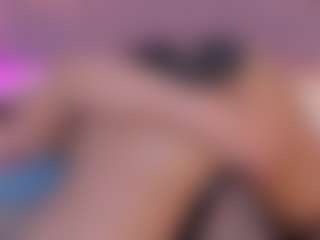 emmily-z's Live Sex Cam Show