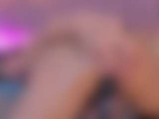emmily-z's Live Sex Cam Show