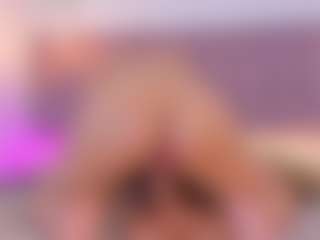 Live cam show with emmily-z - Curvy Latina on TottyGirls | colombia