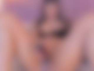 emmily-z's Live Sex Cam Show