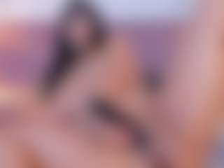 emmily-z's Live Sex Cam Show
