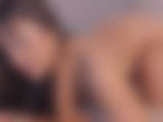 Live cam show with emmily-z - Ride Torso on Soda Cam
