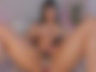 emmily-z's Live Sex Cam Show