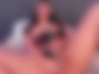 emmily-z's Live Sex Cam Show