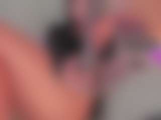 emmily-z's Live Sex Cam Show