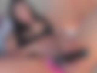 emmily-z's Live Sex Cam Show