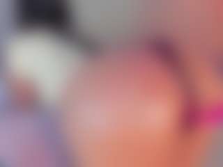 emmily-z's Live Sex Cam Show