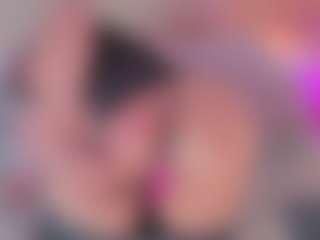 emmily-z's Live Sex Cam Show
