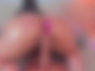Live cam show with emmily-z - Fuck Machine on Camsoda