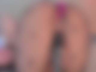emmily-z's Live Sex Cam Show