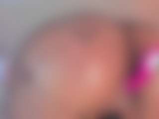 emmily-z's Live Sex Cam Show