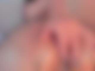 emmily-z's Live Sex Cam Show