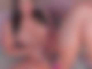 emmily-z's Live Sex Cam Show
