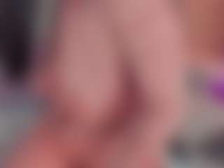emmily-z's Live Sex Cam Show