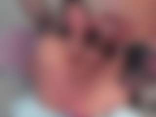 emmily-z's Live Sex Cam Show