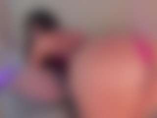 emmily-z's Live Sex Cam Show