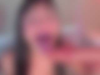 emmily-z's Live Sex Cam Show