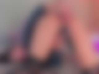 emmily-z's Live Sex Cam Show