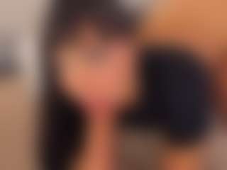 emmily-z's Live Sex Cam Show