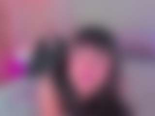 Live cam show with emmily-z - Cute on AdultVida.com