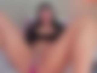 emmily-z's Live Sex Cam Show