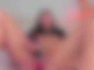 emmily-z's Live Sex Cam Show