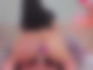 emmily-z's Live Sex Cam Show