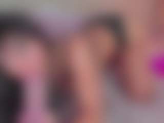 emmily-z's Live Sex Cam Show