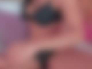 emmily-z's Live Sex Cam Show