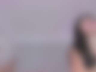Live cam show with emmily-z - Cute on Camsoda