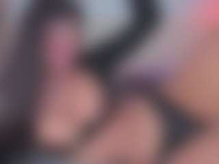 emmily-z's Live Sex Cam Show