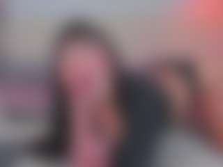 emmily-z's Live Sex Cam Show