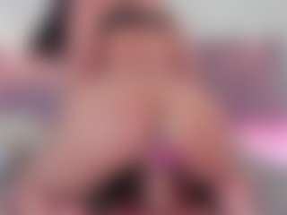 emmily-z's Live Sex Cam Show