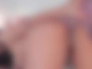emmily-z's Live Sex Cam Show