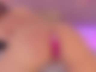 emmily-z's Live Sex Cam Show