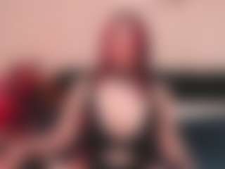 MystiqueRosee MILF webcam performer live streaming