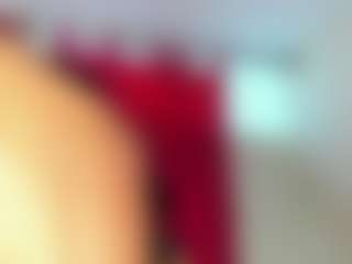 ZoeeMorettii's Live Sex Cam Show