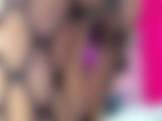 ZoeeMorettii's Live Sex Cam Show
