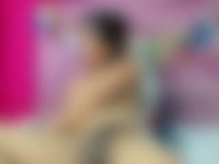 ZoeeMorettii's Live Sex Cam Show