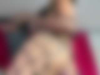 ZoeeMorettii's Live Sex Cam Show