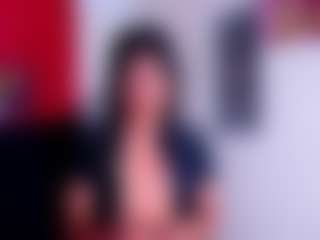 Live cam show with ZoeeMorettii - Smoking on livesuperchat.net