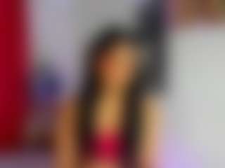 Live cam show with ZoeeMorettii - Average on Stripli.com