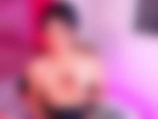 Live cam show with ZoeeMorettii - Brown Eyes on Strip Flash - Live Sex Shows