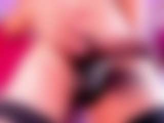 Live cam show with ZoeeMorettii - Flat Chested on Mixed Magazine Live