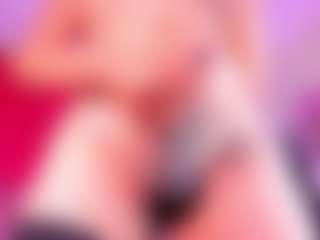 Live cam show with ZoeeMorettii - White on liverealitysex.com | colombia